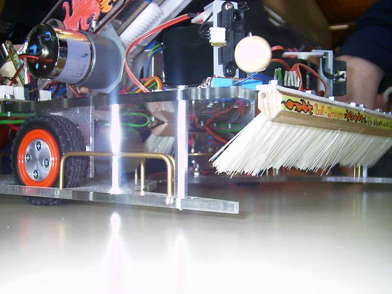 Volleyballer Ball Dragon von 
Uwe Platt